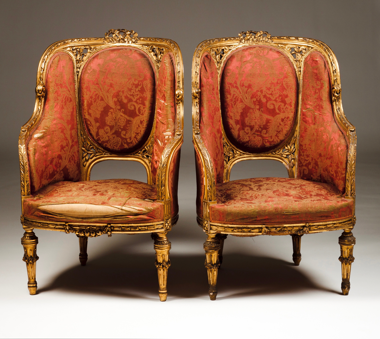 [Auction 62] Lot 398 - A Louis XVI style bergères - VERITAS Art Auctioneers