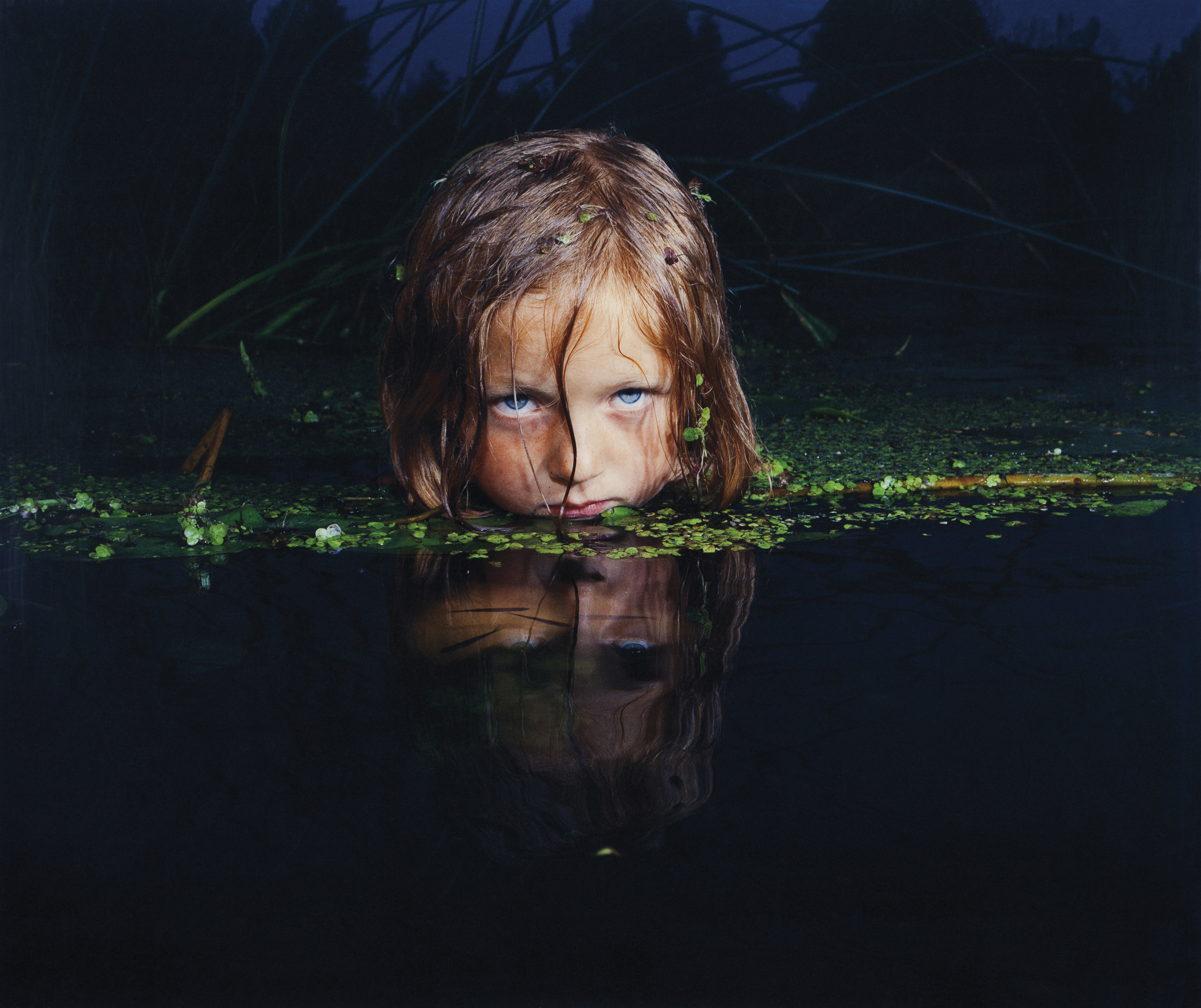 Болотная девушка. Девочка в болоте.